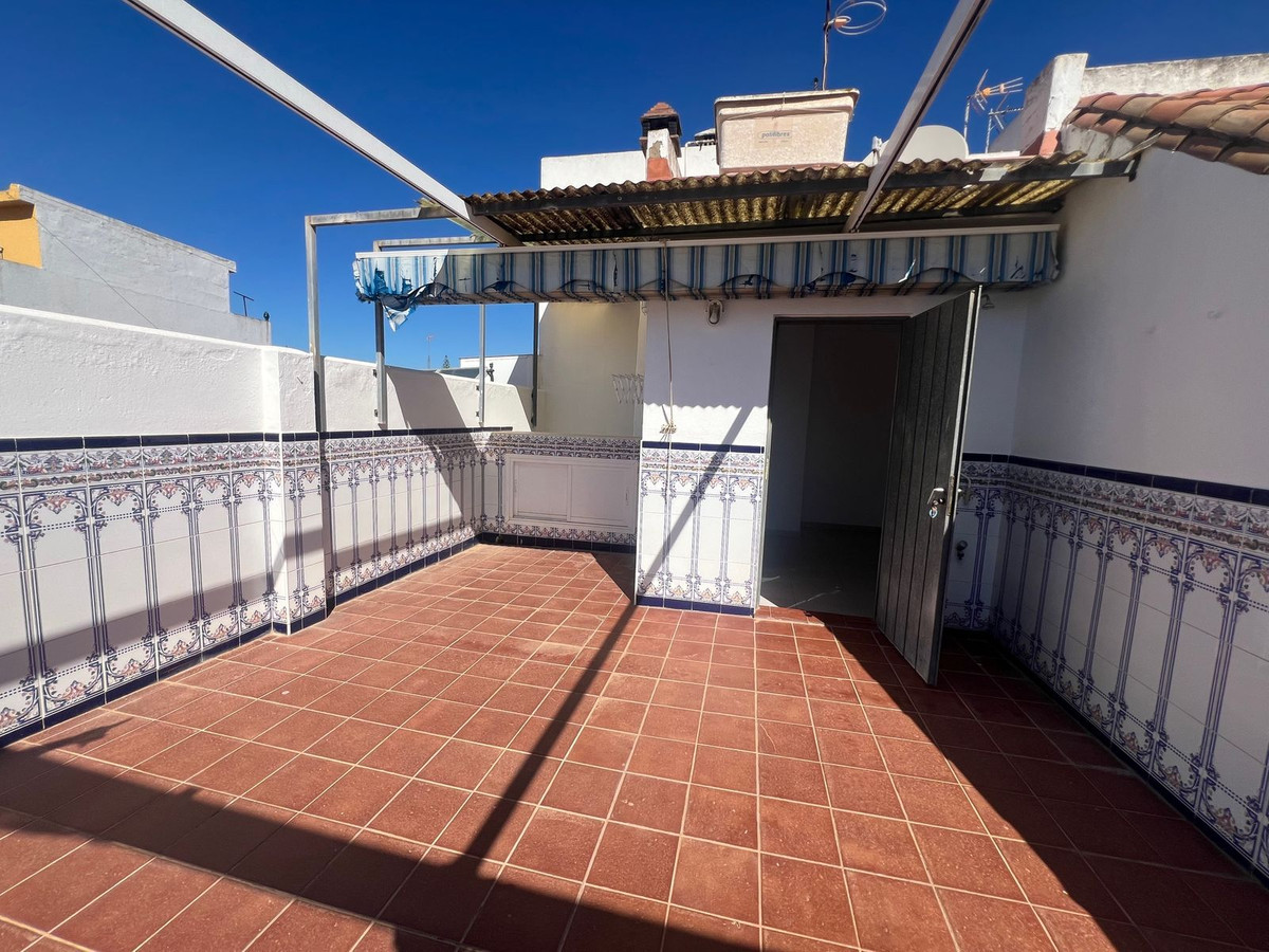3 Bed Townhouse for sale in Estepona Costa Del Sol, Málaga, Spain
