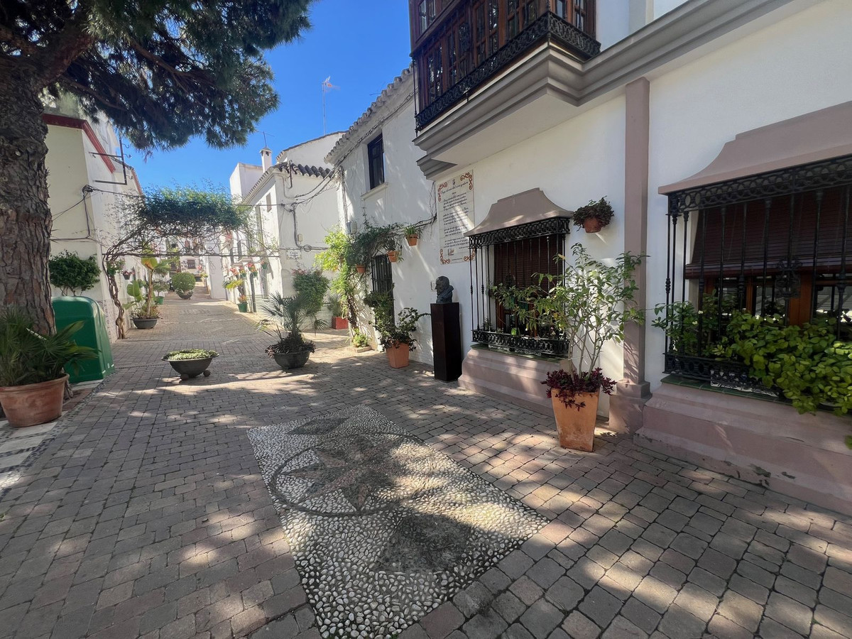 3 Bed Townhouse for sale in Estepona Costa Del Sol, Málaga, Spain