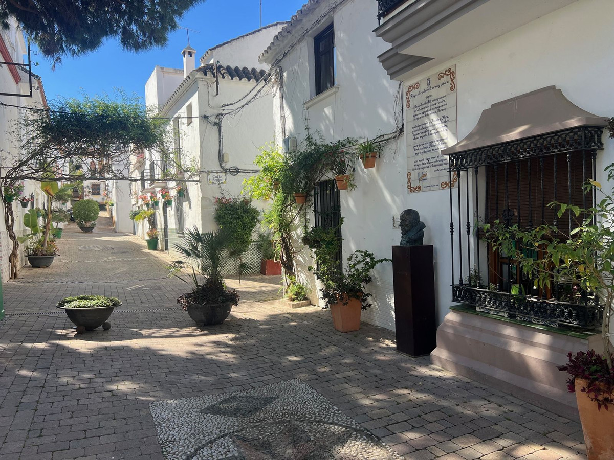 3 Bed Townhouse for sale in Estepona Costa Del Sol, Málaga, Spain
