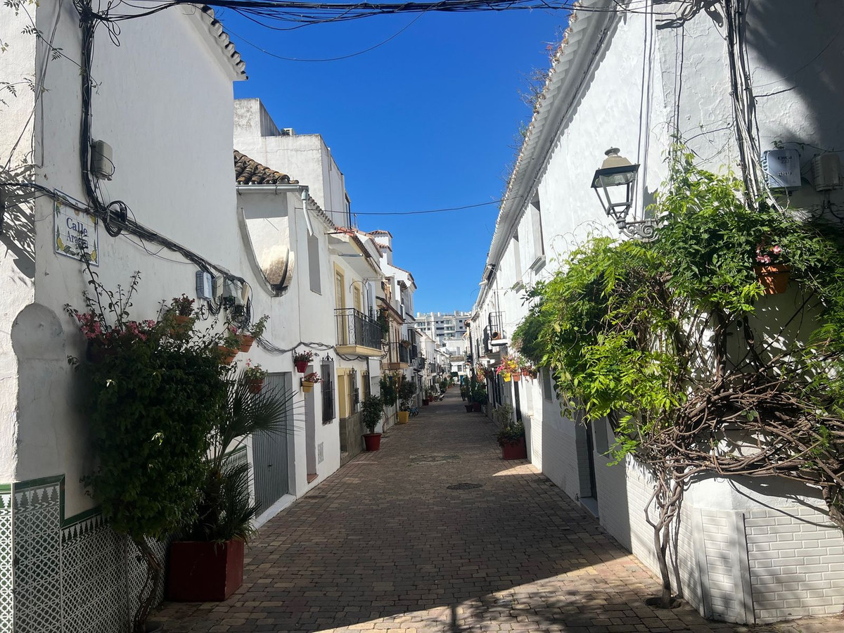 3 Bed Townhouse for sale in Estepona Costa Del Sol, Málaga, Spain