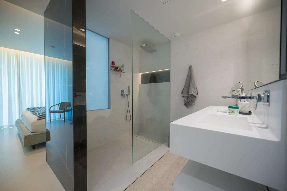 Se vende Apartamento Planta Baja de 3 dormitorios en Costa Del Sol, Málaga, España