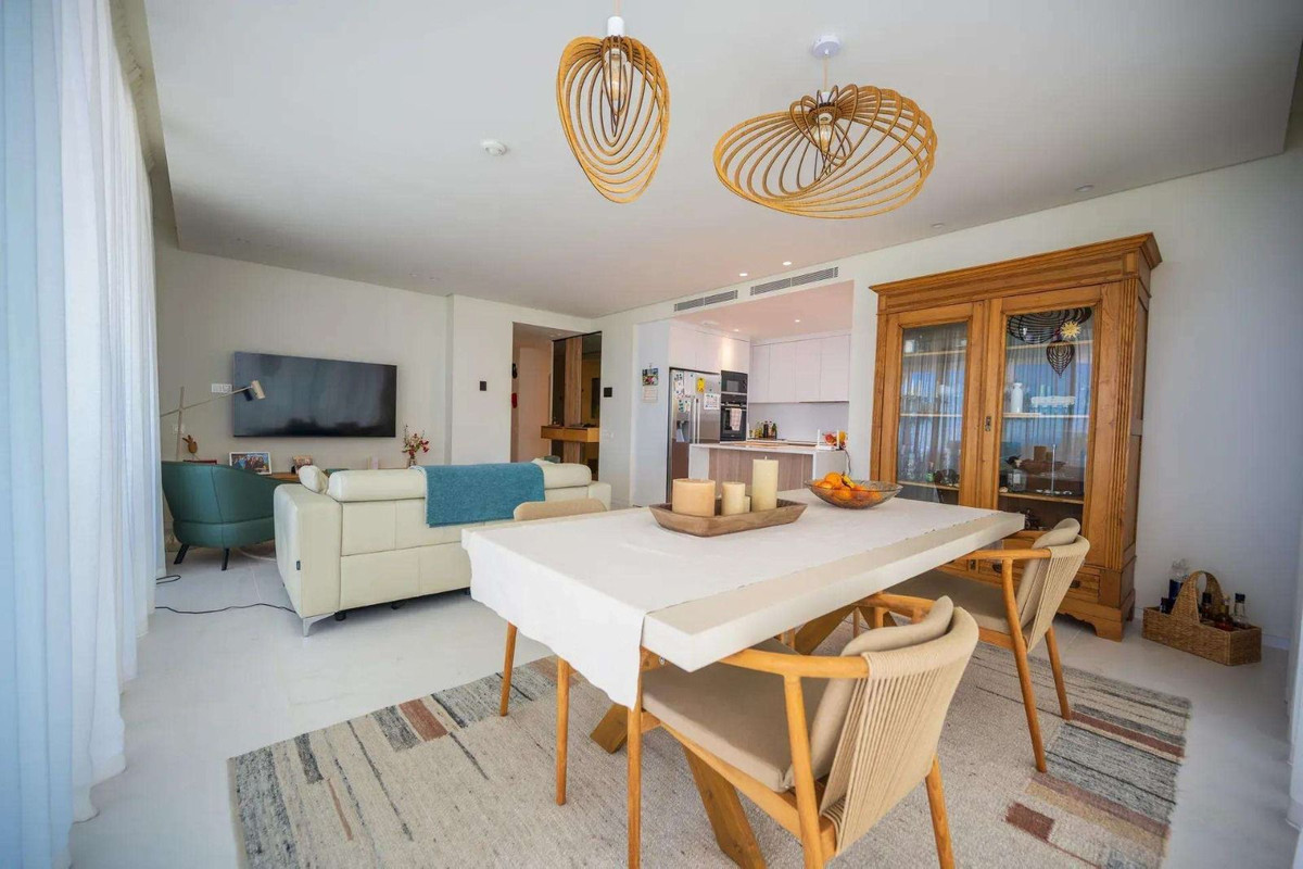 Se vende Apartamento Planta Baja de 3 dormitorios en Costa Del Sol, Málaga, España