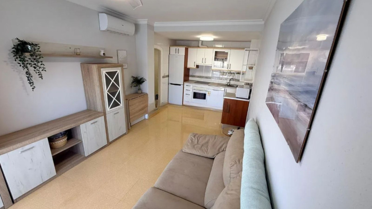 2 Bed Apartment for sale in Casares Costa Del Sol, Málaga, Spain