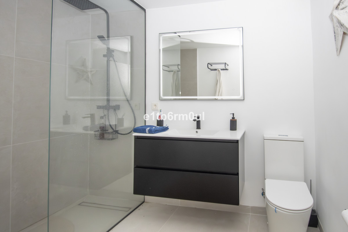 2 Bed Apartment for sale in Nueva Andalucía Costa Del Sol, Málaga, Spain