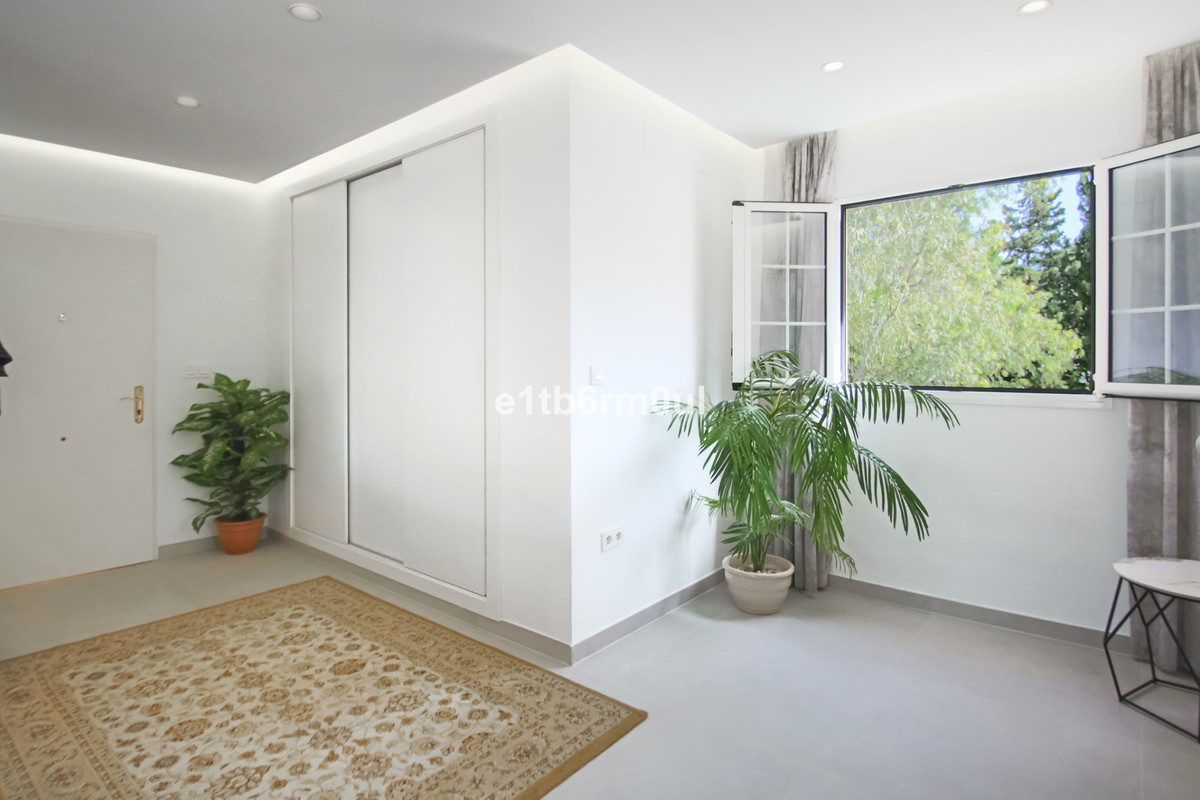 2 Bed Apartment for sale in Nueva Andalucía Costa Del Sol, Málaga, Spain