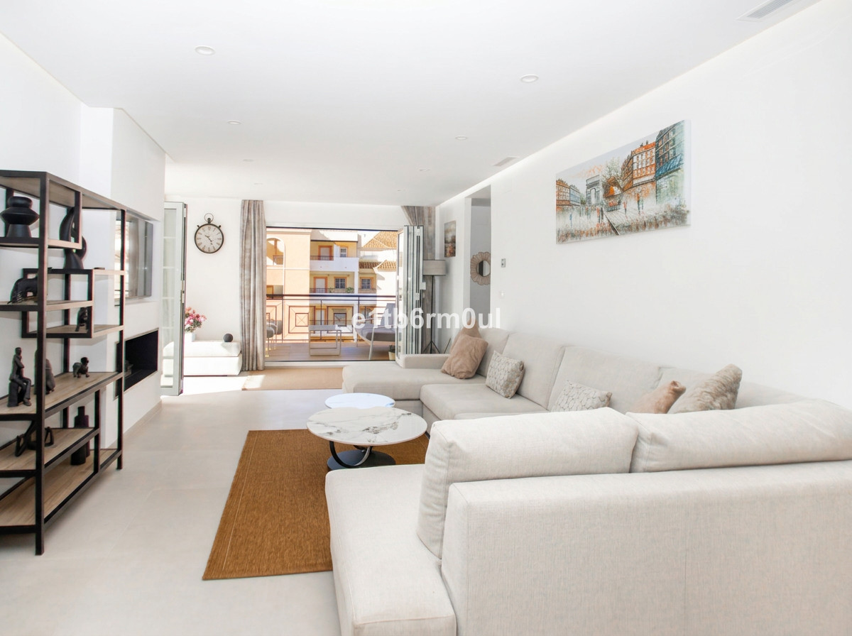 2 Bed Apartment for sale in Nueva Andalucía Costa Del Sol, Málaga, Spain