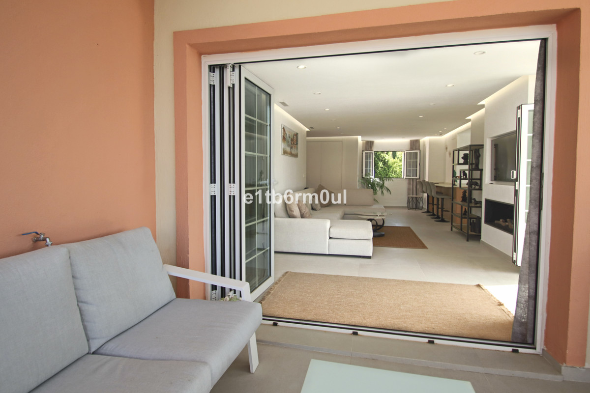 2 Bed Apartment for sale in Nueva Andalucía Costa Del Sol, Málaga, Spain