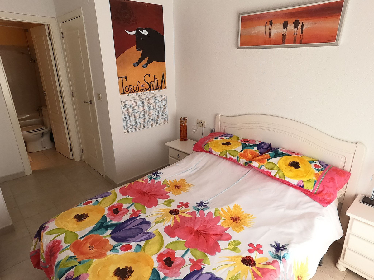 Se vende Apartamento Planta Media de 2 dormitorios en Costa Blanca, Alicante, España
