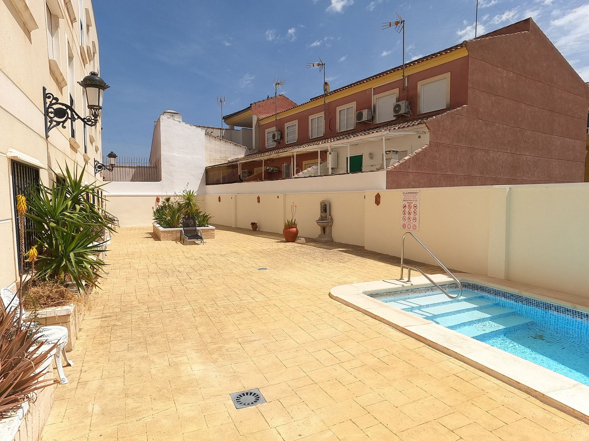 Se vende Apartamento Planta Media de 2 dormitorios en Costa Blanca, Alicante, España