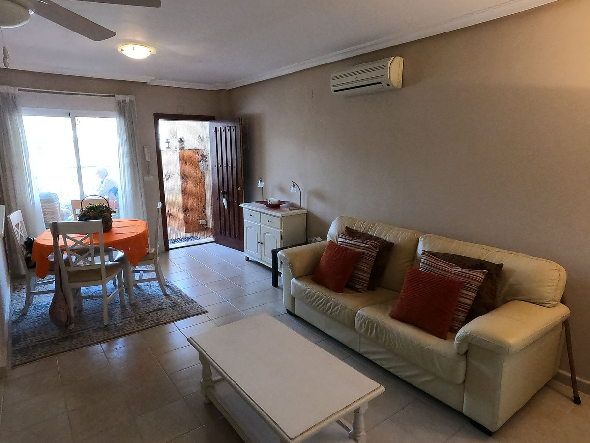 Se vende Apartamento Planta Media de 2 dormitorios en Costa Blanca, Alicante, España