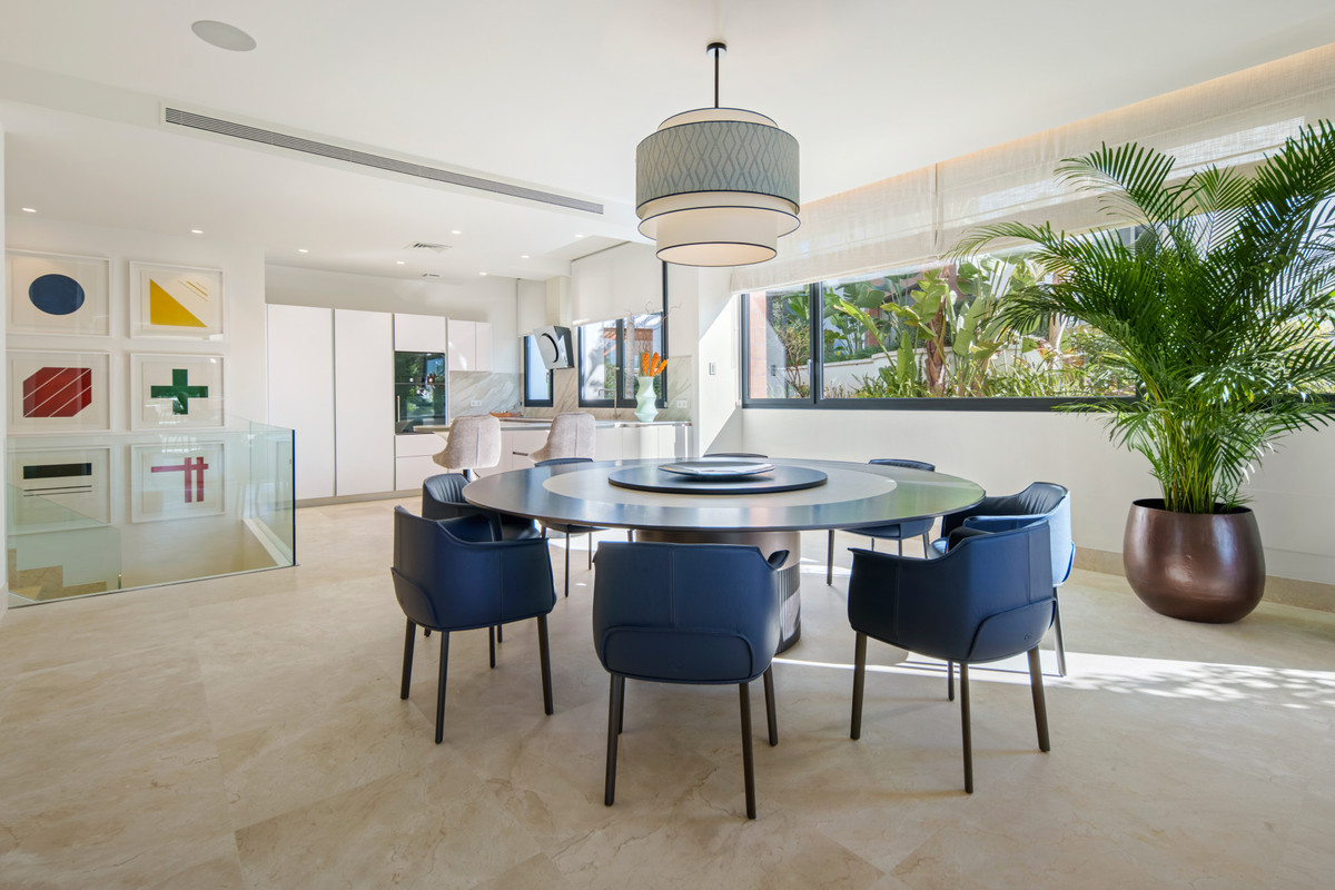 Se vende Apartamento Planta Baja de 4 dormitorios en Costa Del Sol, Málaga, España