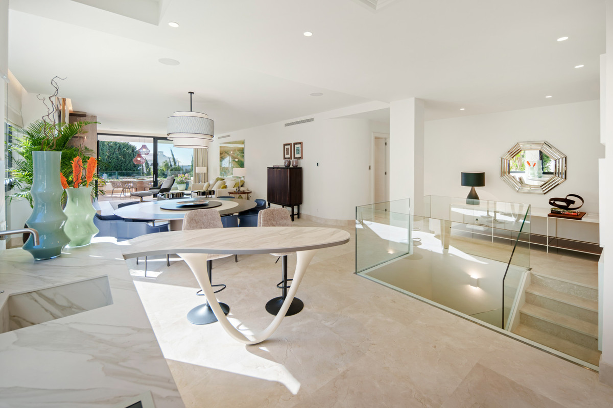 Se vende Apartamento Planta Baja de 4 dormitorios en Costa Del Sol, Málaga, España