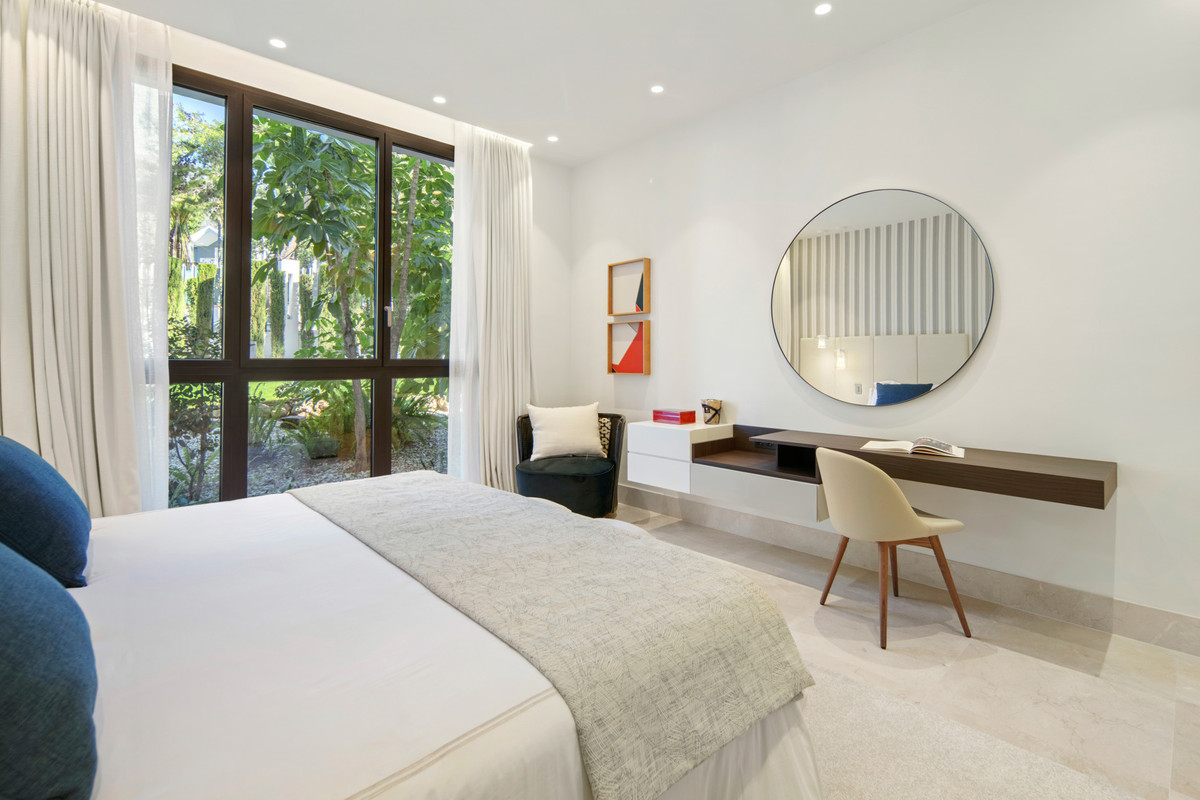 Se vende Apartamento Planta Baja de 4 dormitorios en Costa Del Sol, Málaga, España
