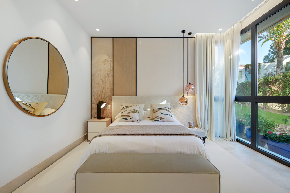 Se vende Apartamento Planta Baja de 4 dormitorios en Costa Del Sol, Málaga, España
