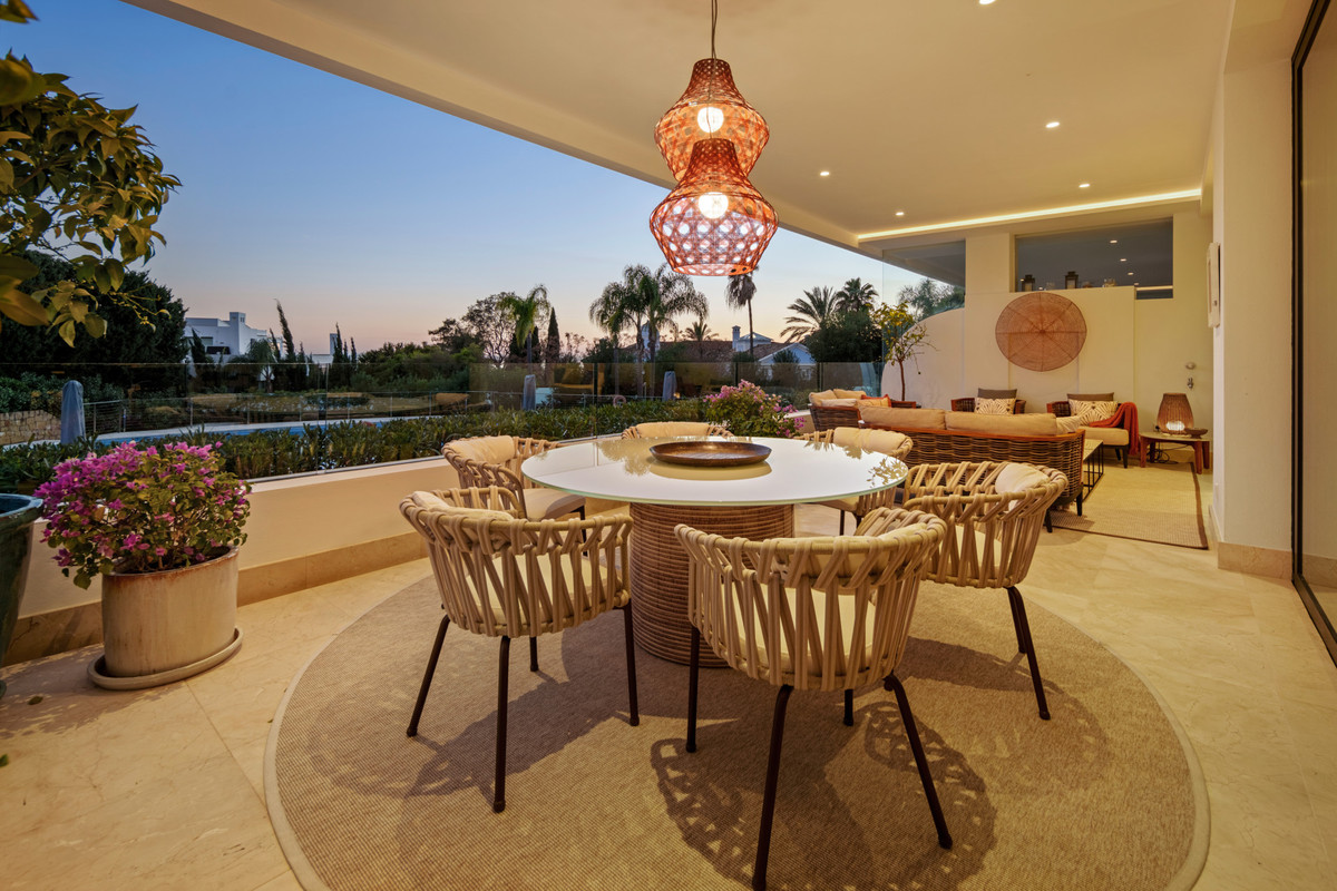 Se vende Apartamento Planta Baja de 4 dormitorios en Costa Del Sol, Málaga, España