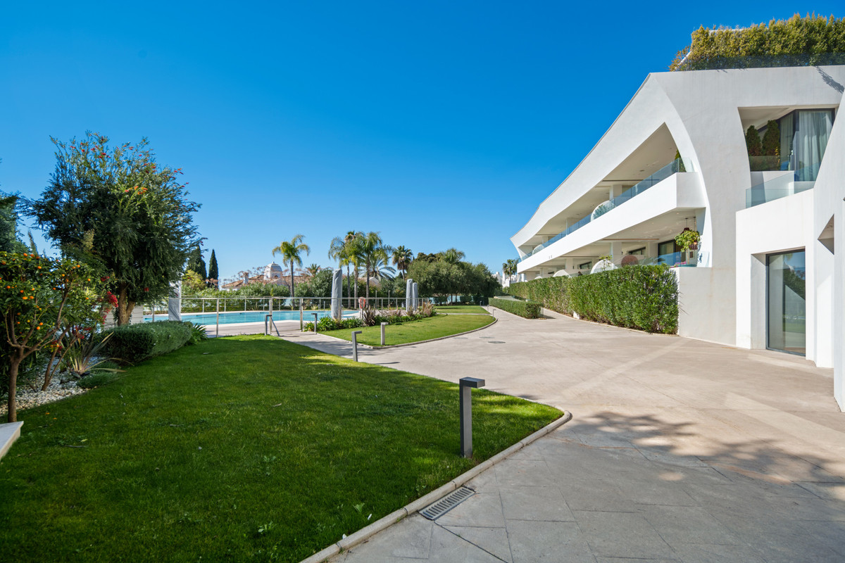 Se vende Apartamento Planta Baja de 4 dormitorios en Costa Del Sol, Málaga, España