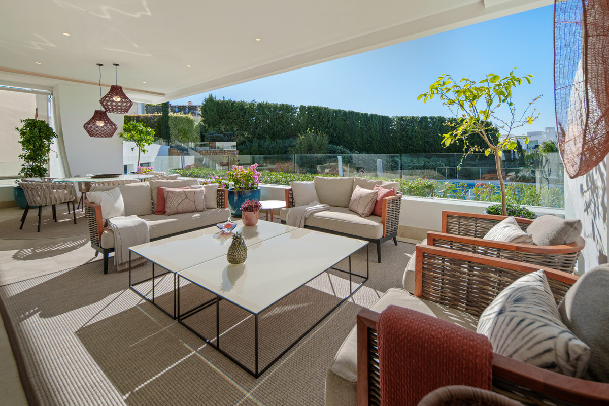 Se vende Apartamento Planta Baja de 4 dormitorios en Costa Del Sol, Málaga, España
