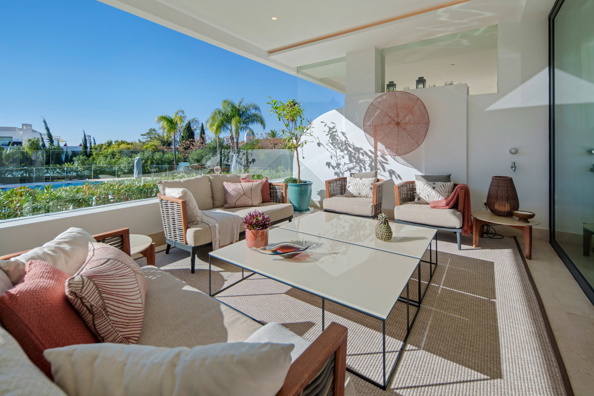 Se vende Apartamento Planta Baja de 4 dormitorios en Costa Del Sol, Málaga, España