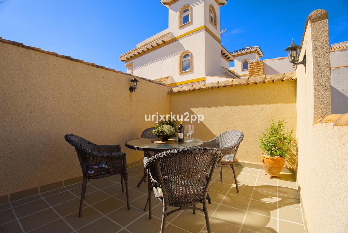 3 Bed Townhouse for sale in Torrevieja Costa Blanca, Alicante, Spain