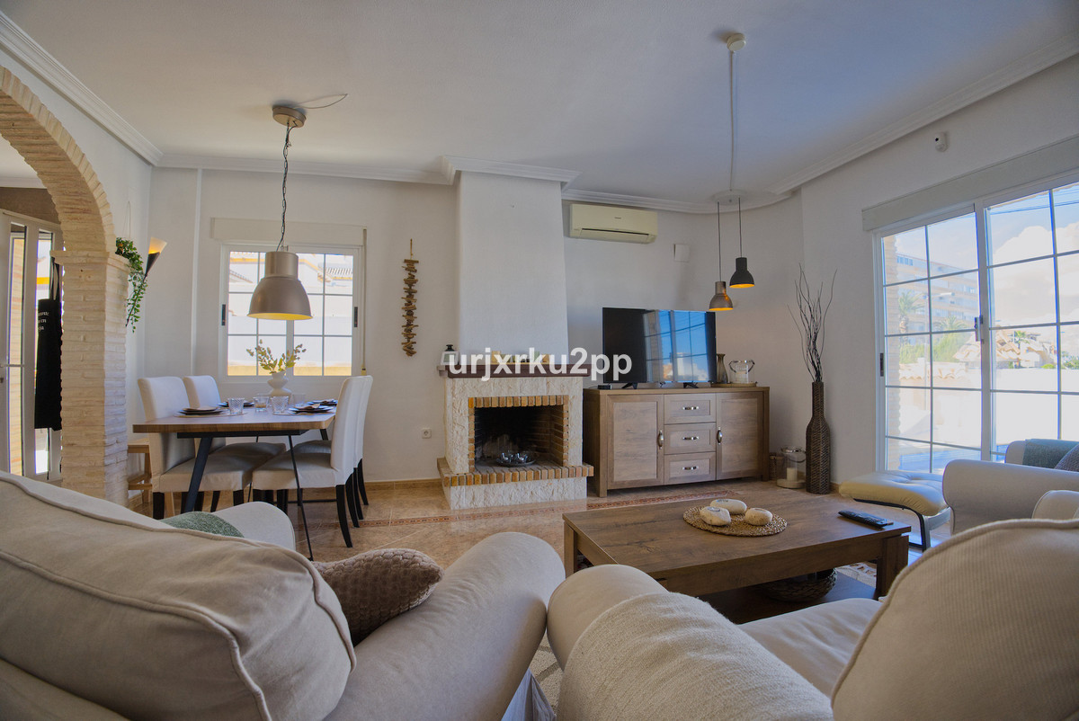 3 Bed Townhouse for sale in Torrevieja Costa Blanca, Alicante, Spain