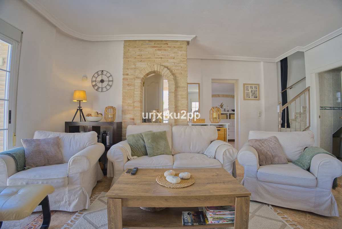 3 Bed Townhouse for sale in Torrevieja Costa Blanca, Alicante, Spain