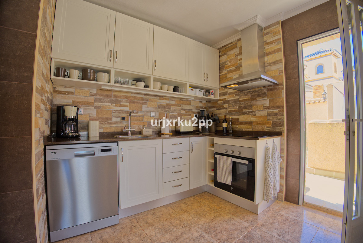 3 Bed Townhouse for sale in Torrevieja Costa Blanca, Alicante, Spain