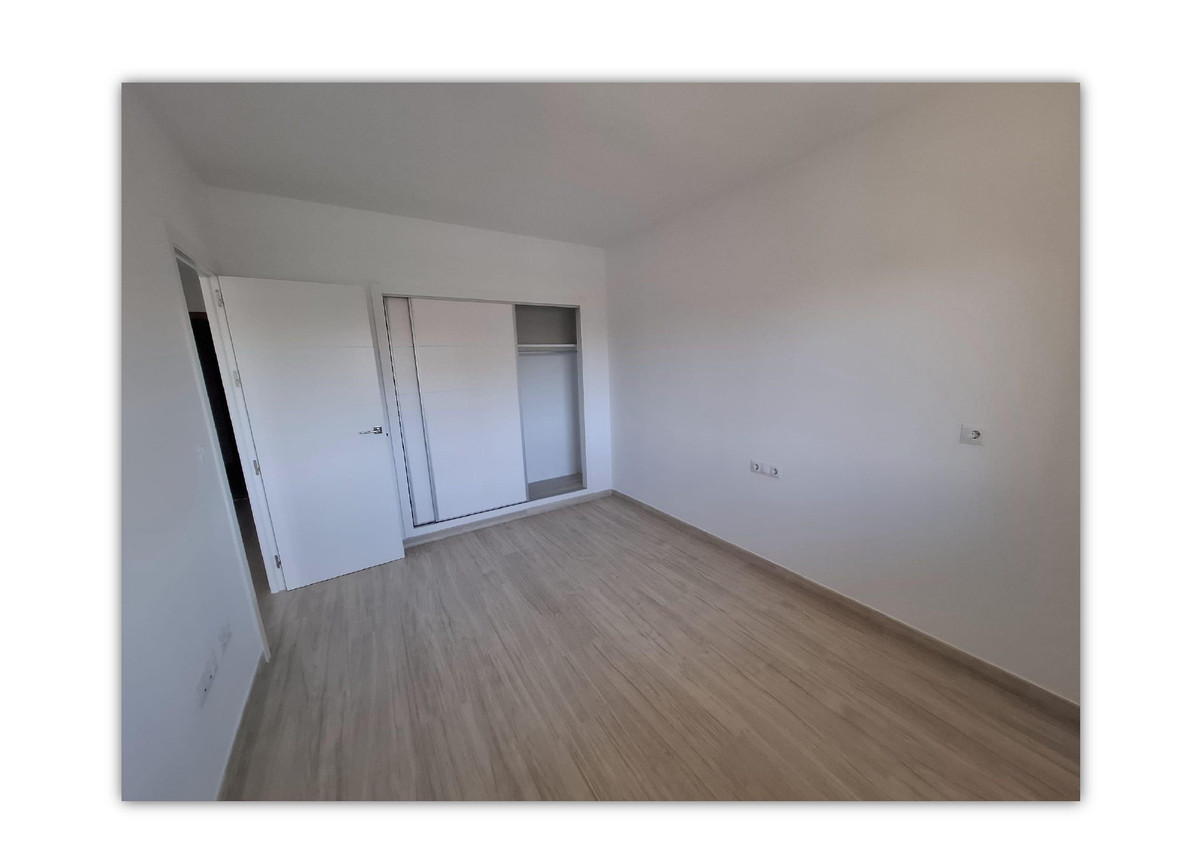 1 Bed Apartment for sale in Fuengirola Costa Del Sol, Málaga, Spain