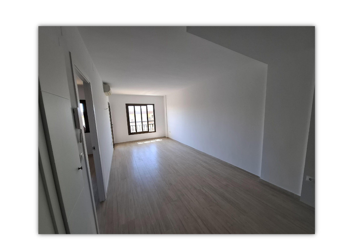 1 Bed Apartment for sale in Fuengirola Costa Del Sol, Málaga, Spain