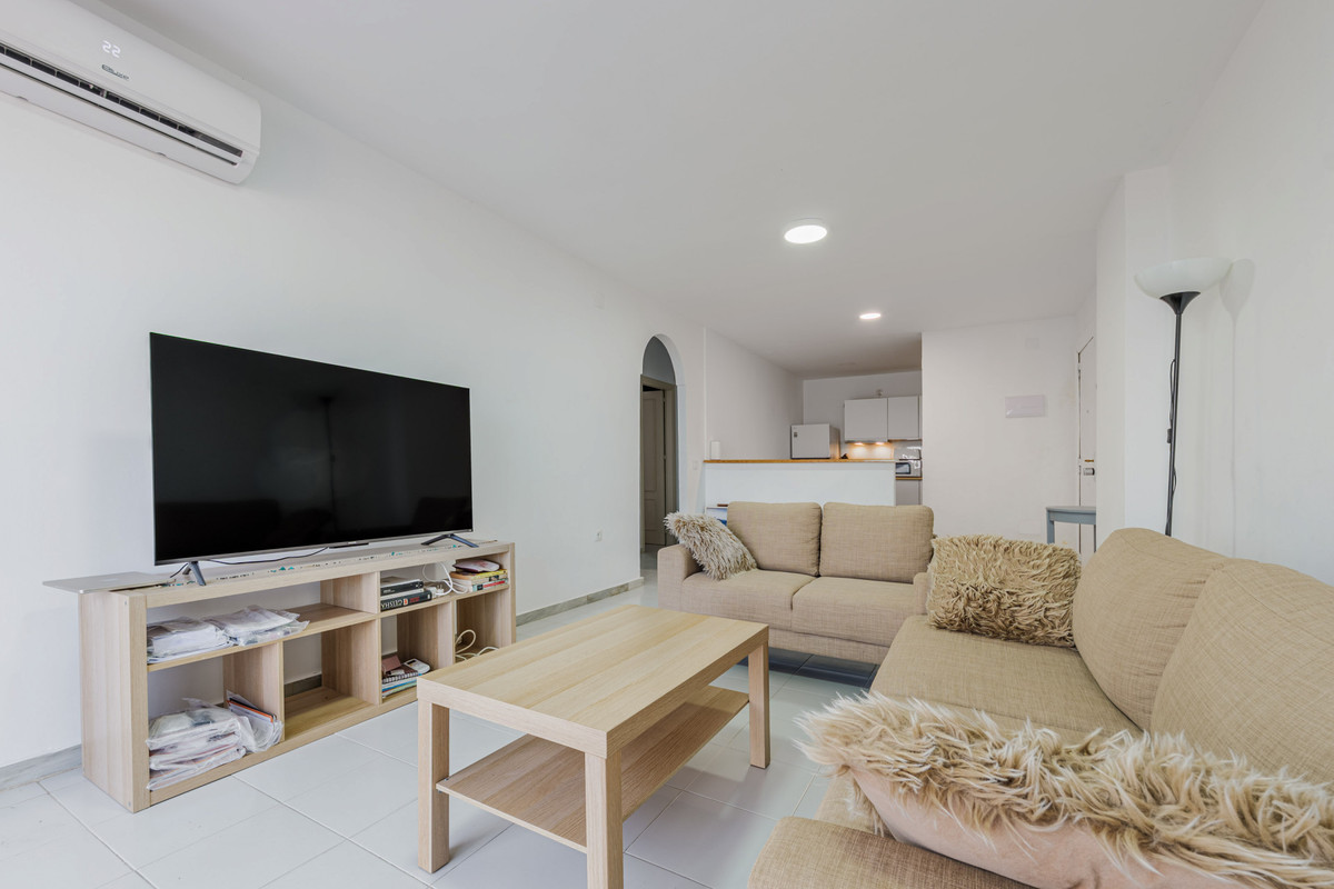 Se vende Apartamento Planta Media de 2 dormitorios en Costa Del Sol, Málaga, España