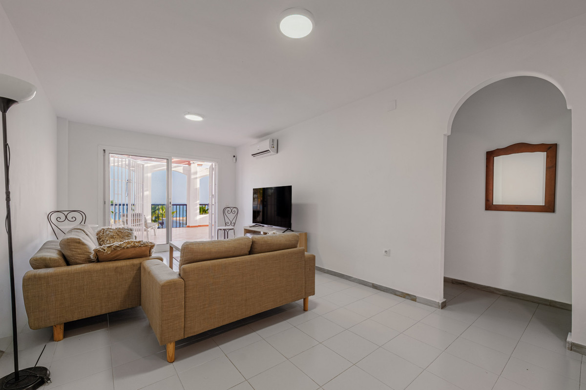 Se vende Apartamento Planta Media de 2 dormitorios en Costa Del Sol, Málaga, España