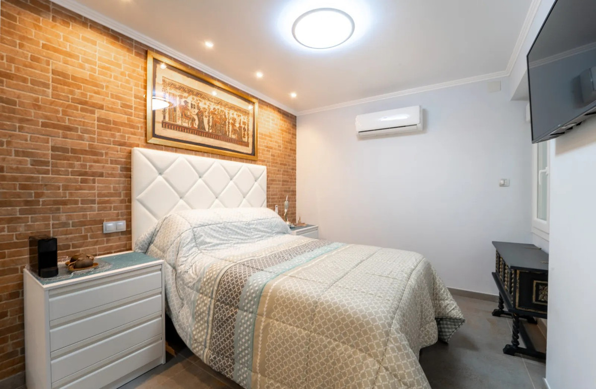 2 Bed Apartment for sale in Playa Del Cura Costa Blanca, Alicante, Spain