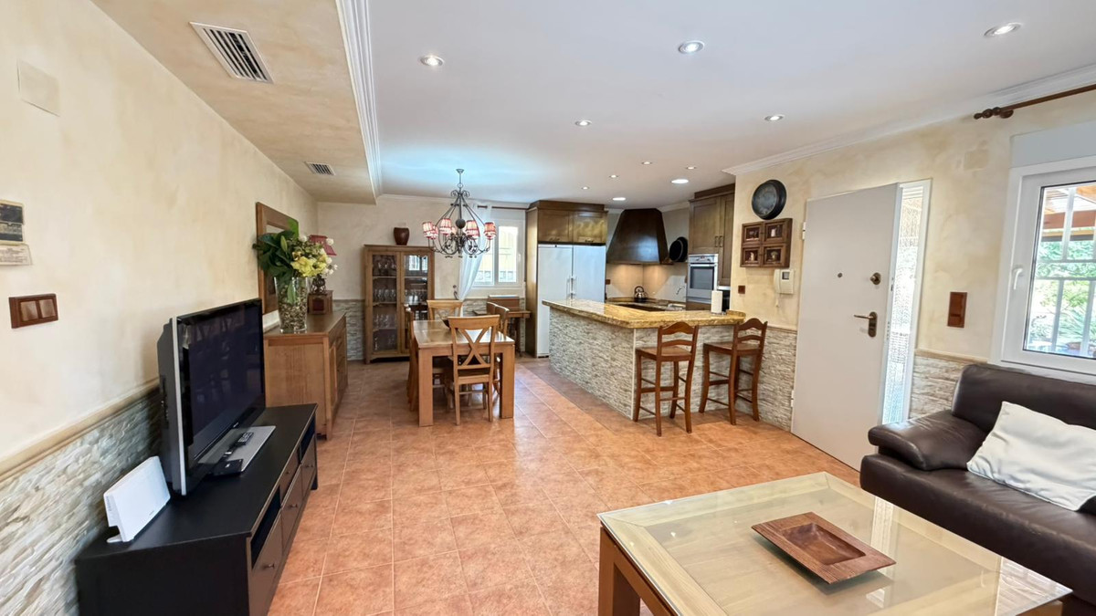 Se vende Villa - Chalet de 5 dormitorios en Costa Blanca, Alicante, España