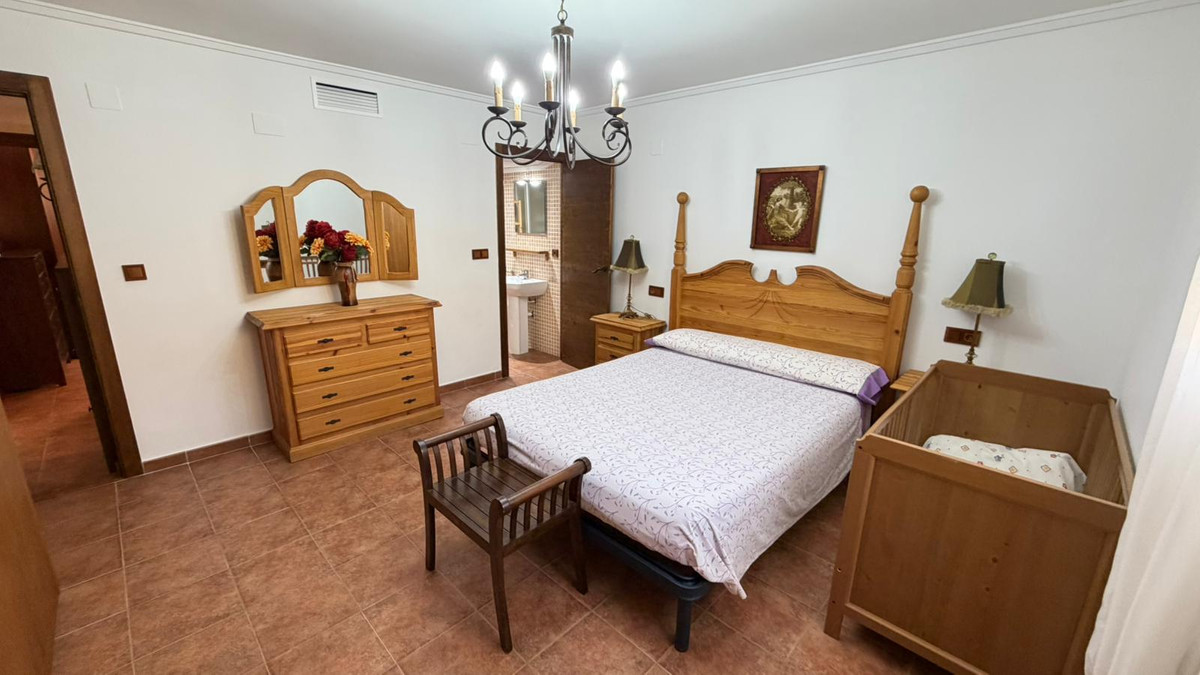 Se vende Villa - Chalet de 5 dormitorios en Costa Blanca, Alicante, España