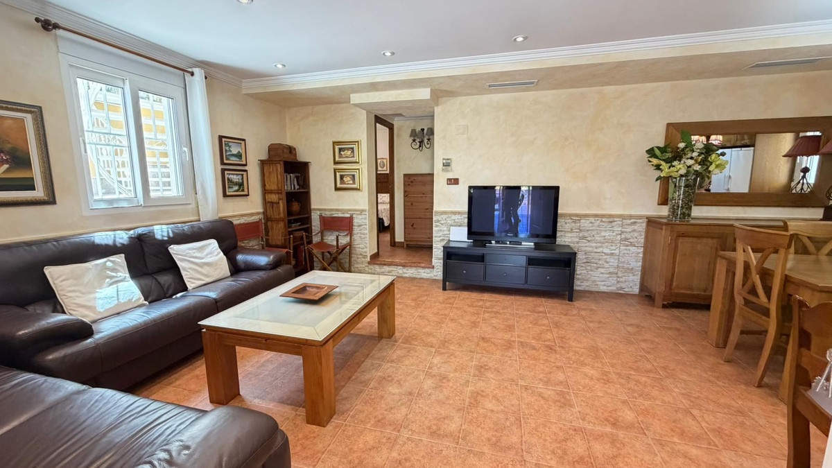 Se vende Villa - Chalet de 5 dormitorios en Costa Blanca, Alicante, España