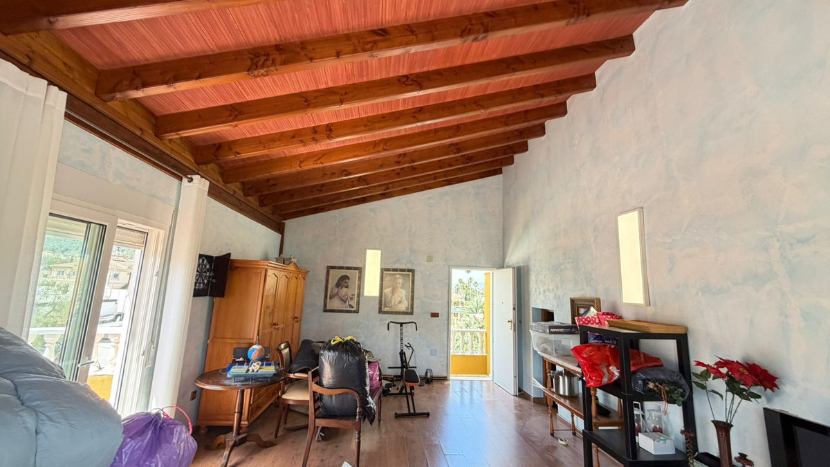 Se vende Villa - Chalet de 5 dormitorios en Costa Blanca, Alicante, España