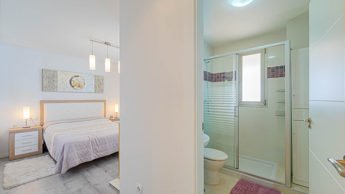 Se vende Apartamento Planta Baja de 2 dormitorios en Costa Blanca, Alicante, España