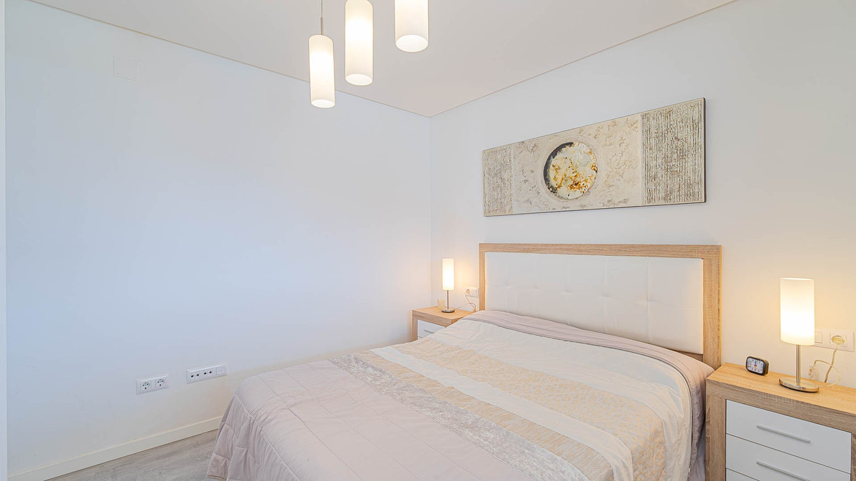Se vende Apartamento Planta Baja de 2 dormitorios en Costa Blanca, Alicante, España