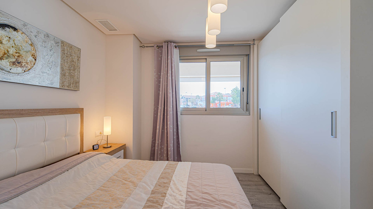 Se vende Apartamento Planta Baja de 2 dormitorios en Costa Blanca, Alicante, España