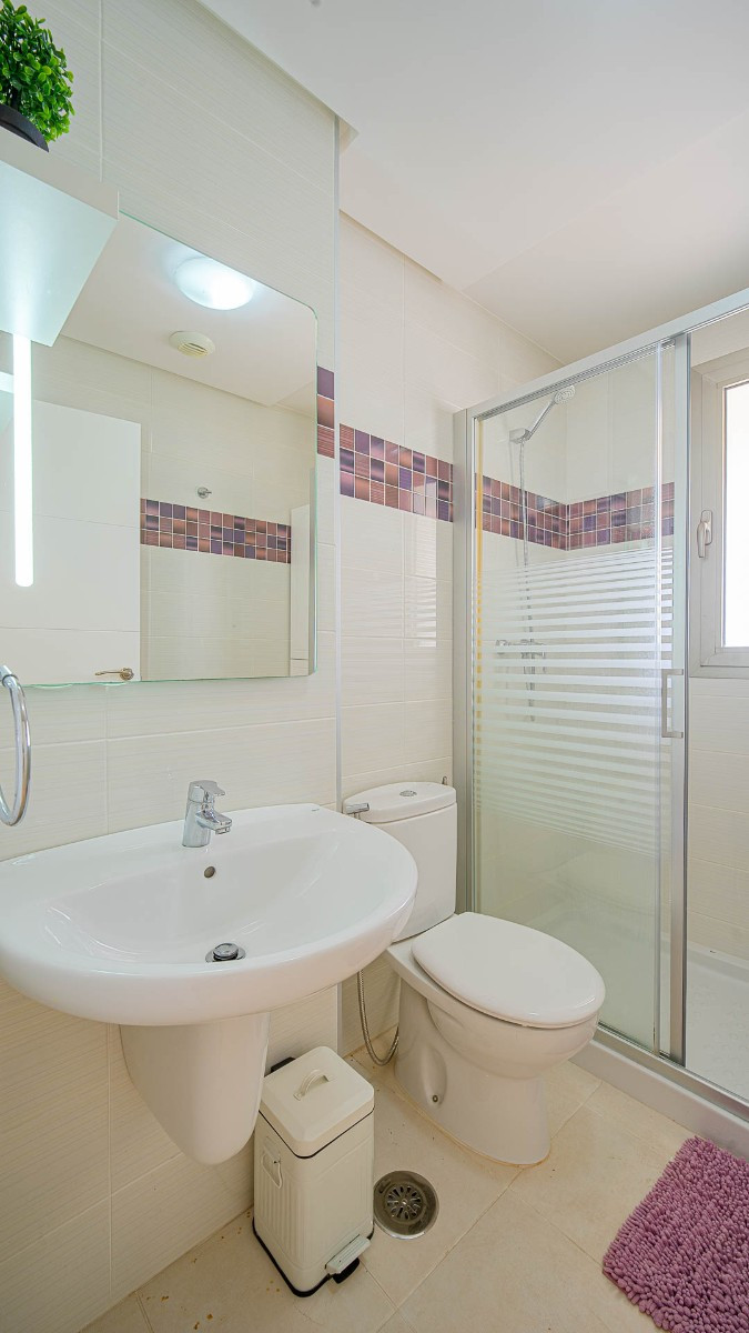 Se vende Apartamento Planta Baja de 2 dormitorios en Costa Blanca, Alicante, España