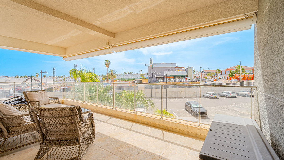 Se vende Apartamento Planta Baja de 2 dormitorios en Costa Blanca, Alicante, España