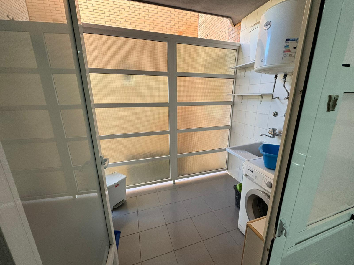 Se vende Apartamento Planta Media de 3 dormitorios en Costa Blanca, Alicante, España