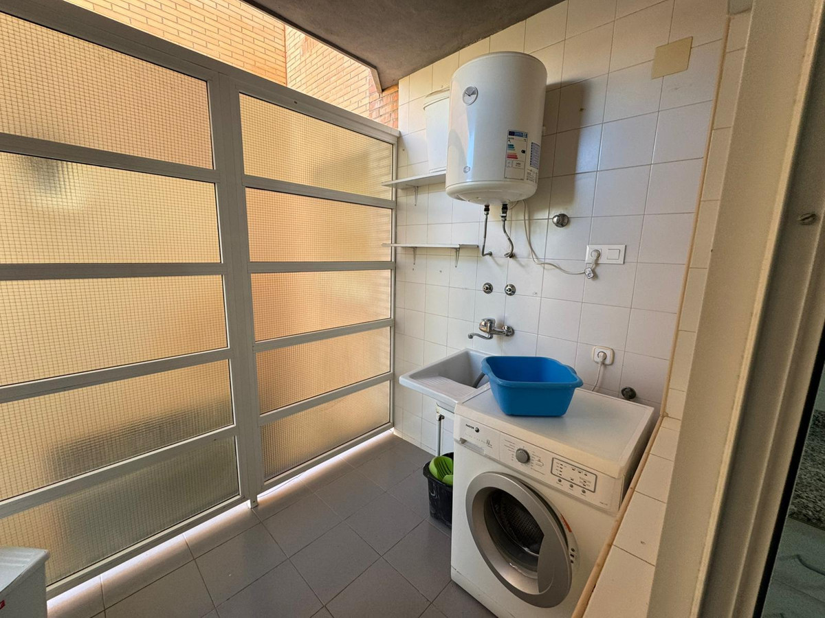 Se vende Apartamento Planta Media de 3 dormitorios en Costa Blanca, Alicante, España