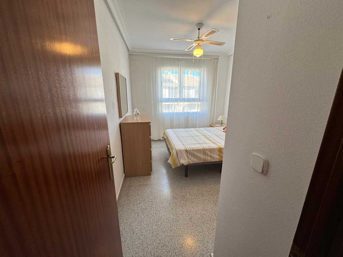 Se vende Apartamento Planta Media de 3 dormitorios en Costa Blanca, Alicante, España