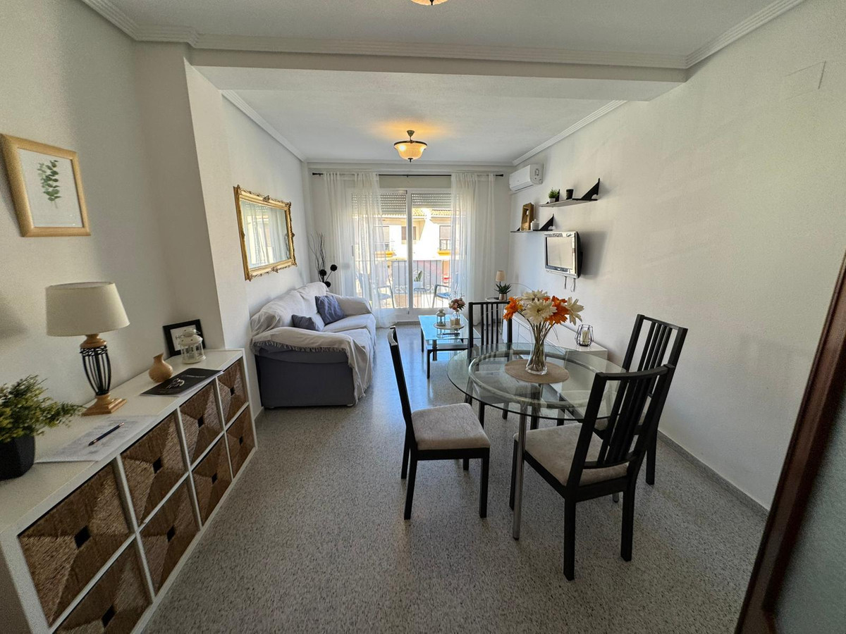 Se vende Apartamento Planta Media de 3 dormitorios en Costa Blanca, Alicante, España