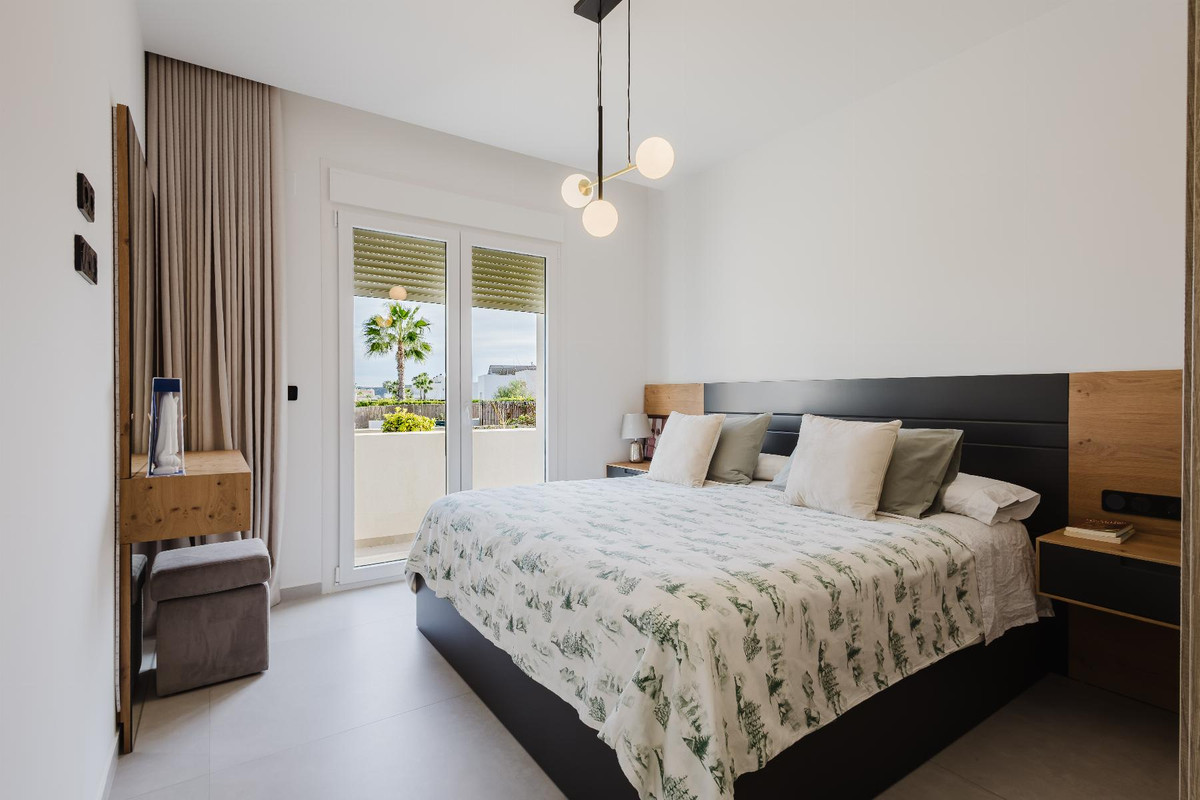 4 Bed Townhouse for sale in Algorfa Costa Blanca, Alicante, Spain