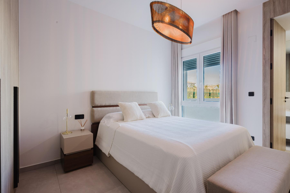 4 Bed Townhouse for sale in Algorfa Costa Blanca, Alicante, Spain