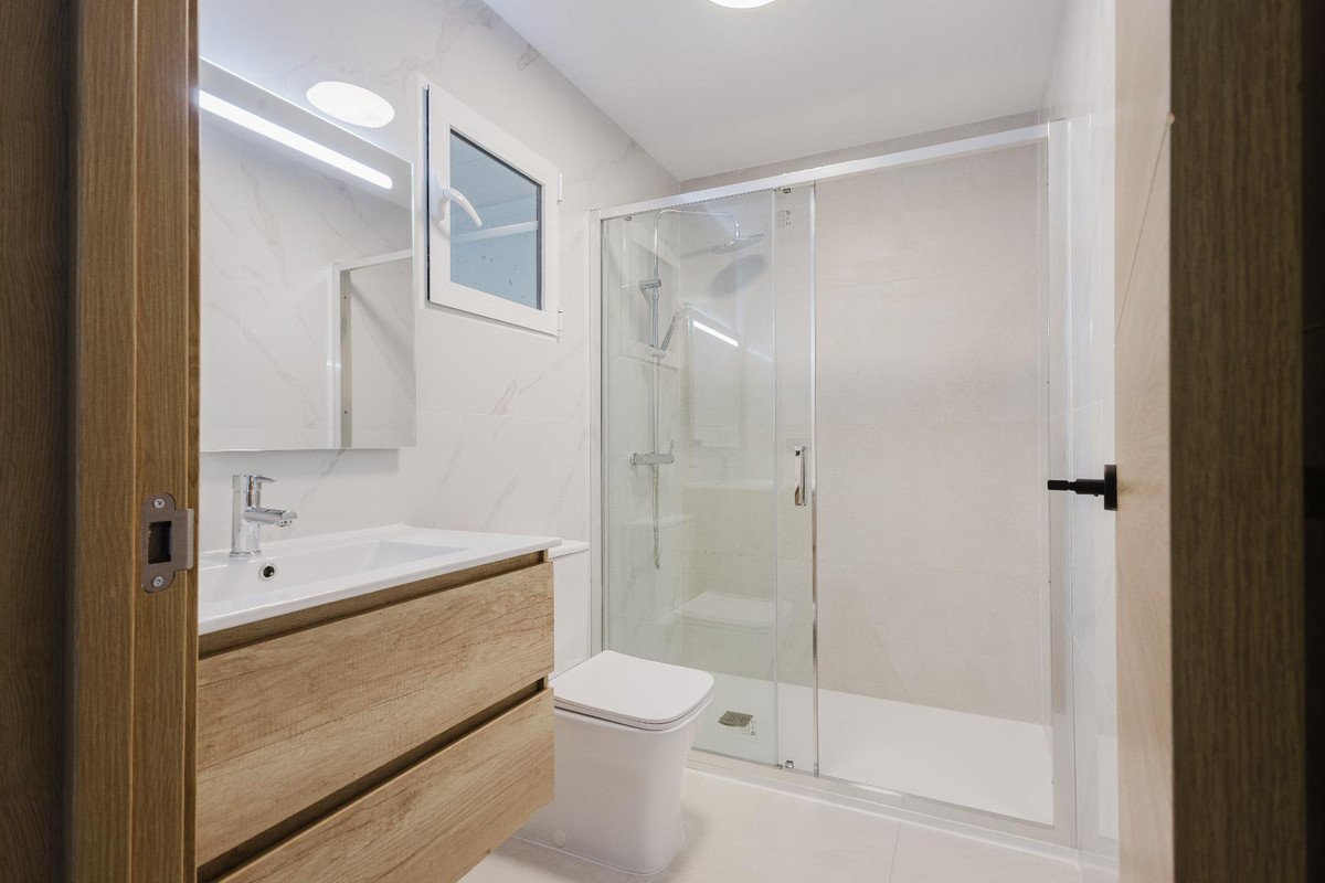 4 Bed Townhouse for sale in Algorfa Costa Blanca, Alicante, Spain