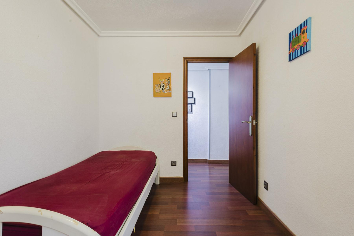Se vende Apartamento Planta Media de 3 dormitorios en Costa Blanca, Alicante, España