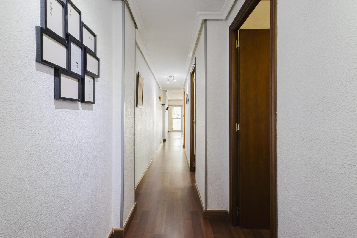 Se vende Apartamento Planta Media de 3 dormitorios en Costa Blanca, Alicante, España