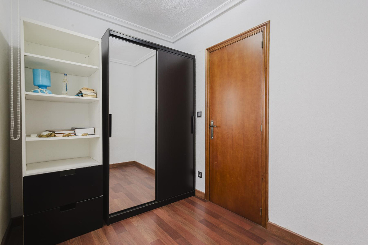 Se vende Apartamento Planta Media de 3 dormitorios en Costa Blanca, Alicante, España